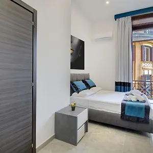 Pensjonat Irooms Garibaldi Neapol